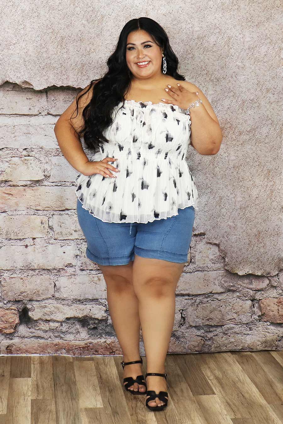 Adaida Strapless Top Divas Plus