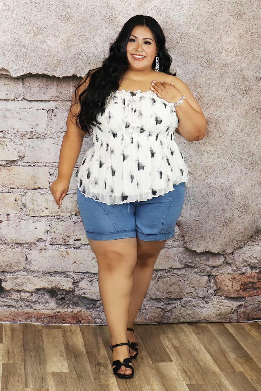 Adaida Strapless Top Divas Plus
