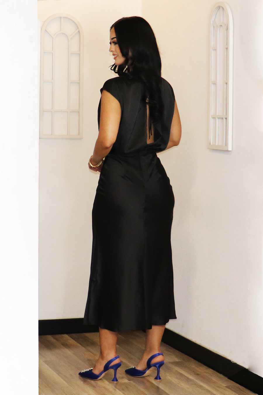 Lisa Loose Fit Satin Midi Dress Divas Plus Boutique