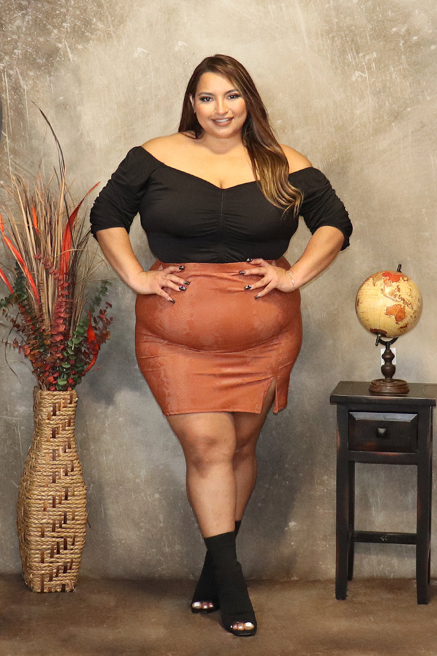Poliana Leather Snake Skirt Divas Plus
