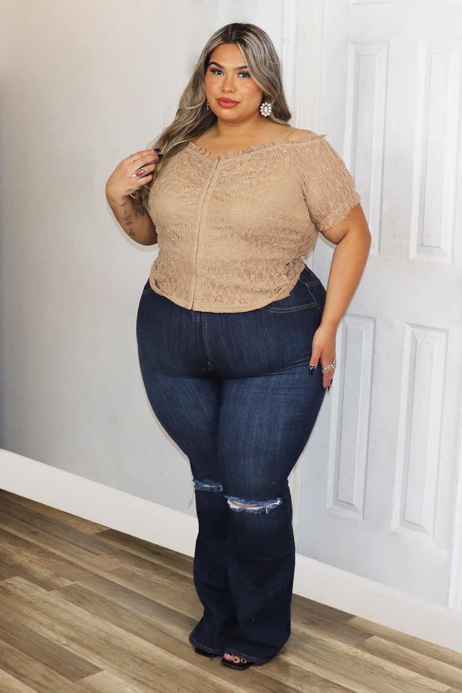 Avania Lace Top Divas Plus Botique