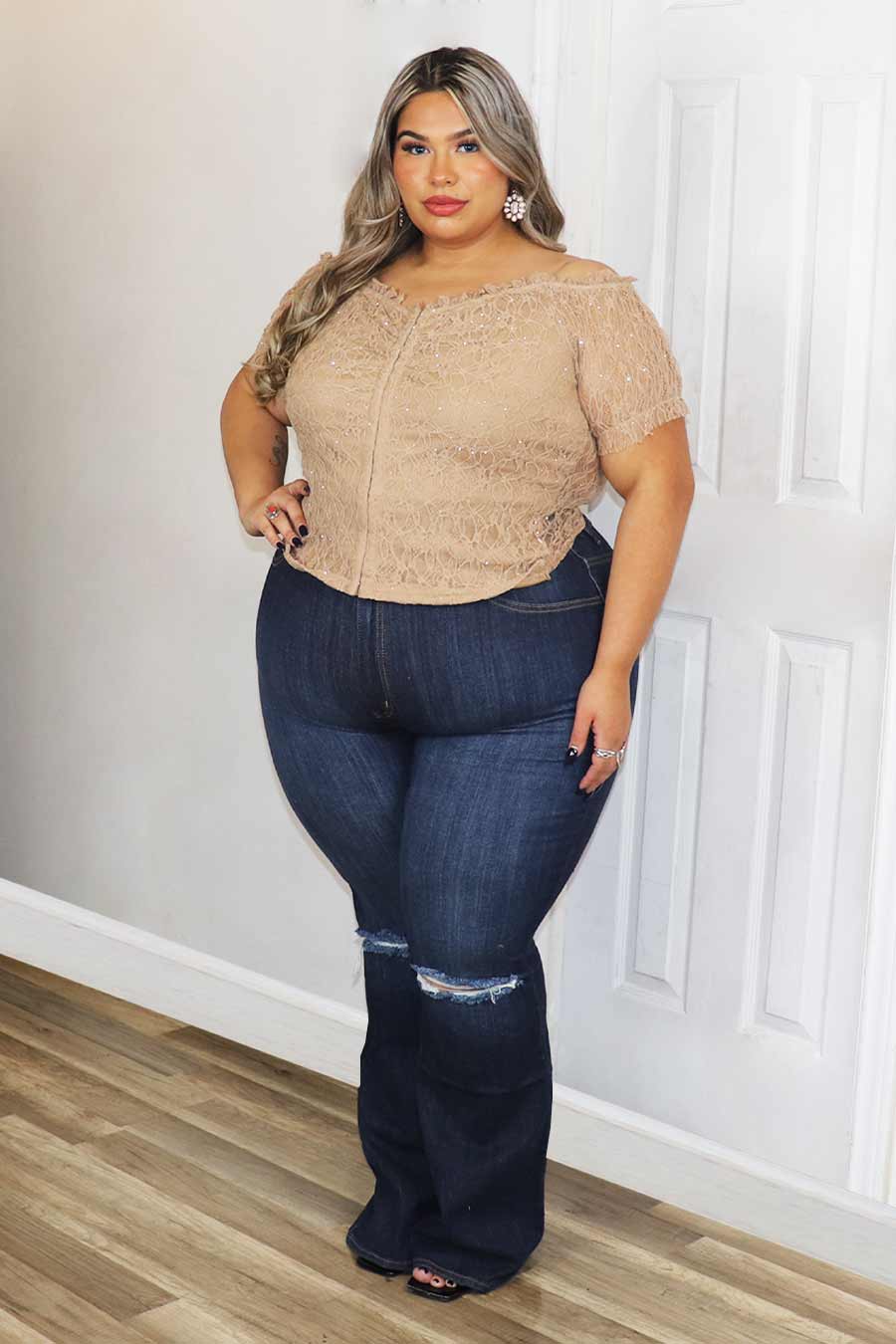 Avania Lace Top Divas Plus Botique