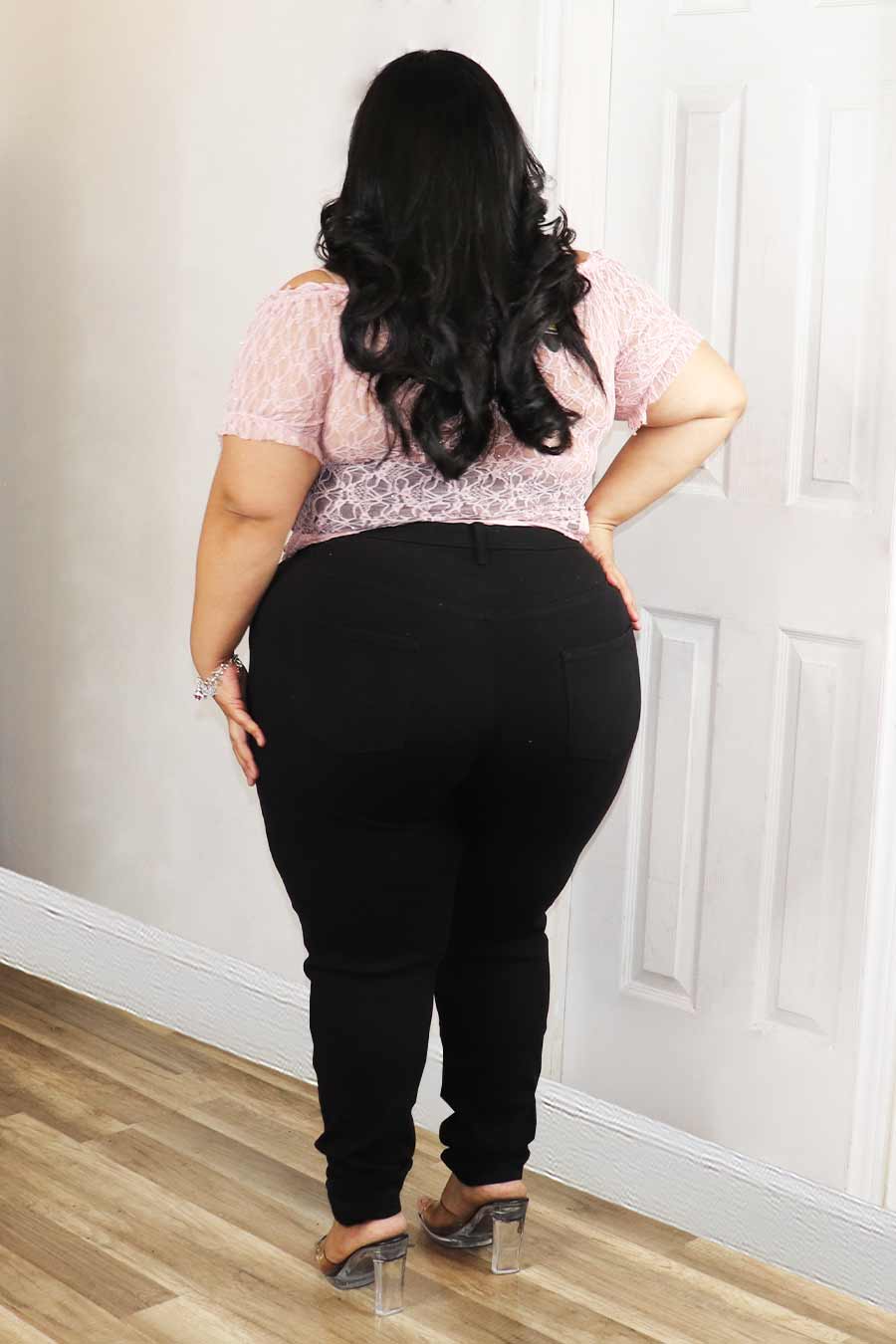 Avania Lace Top Divas Plus Botique
