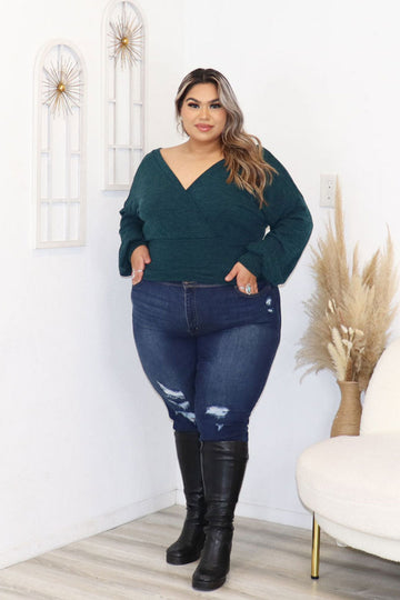 Lisinia Top Divas Plus